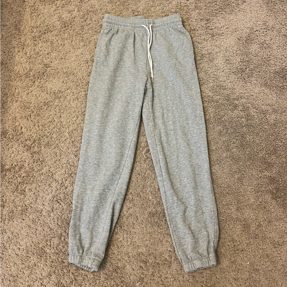 H&M high waisted grey cuffed sweatpants drawstring